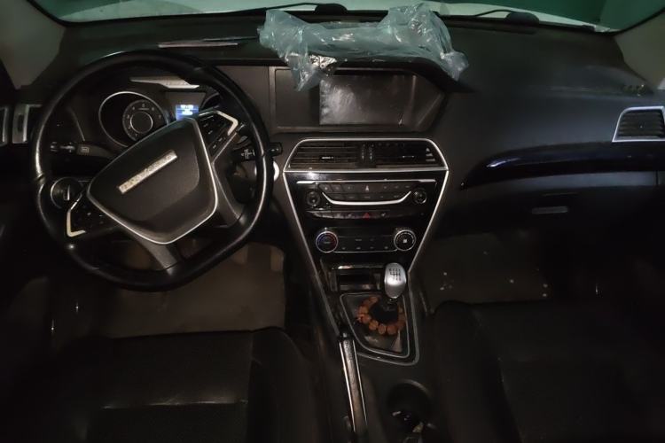 Used Leopaard CS10 2016 2.0T Manual Custom Edition Center Console