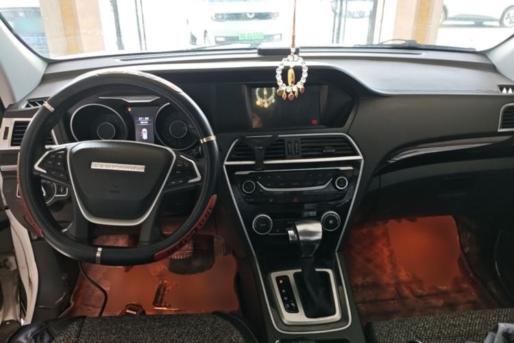 Used Leopaard CS10 2016 2.0T Automatic Luxury Version Center Console