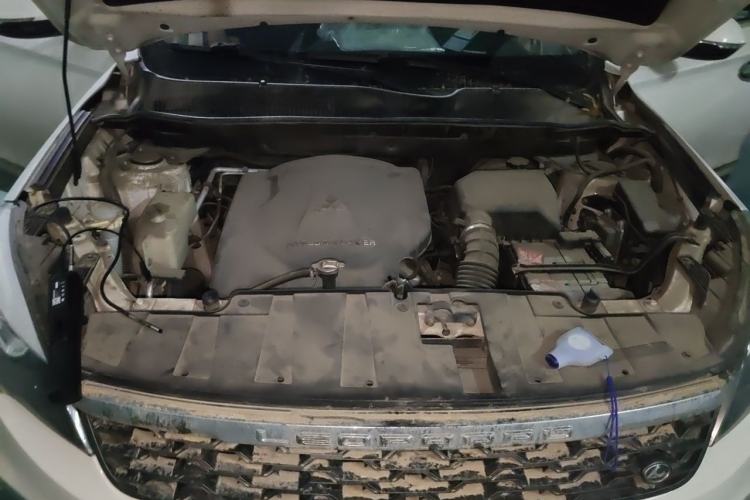 Used Leopaard CS10 2016 2.0T Manual Custom Edition Engine Bay