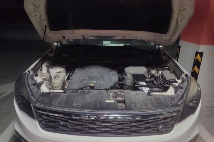 Used Leopaard CS10 2016 2.0T Automatic Luxury Version Engine Bay