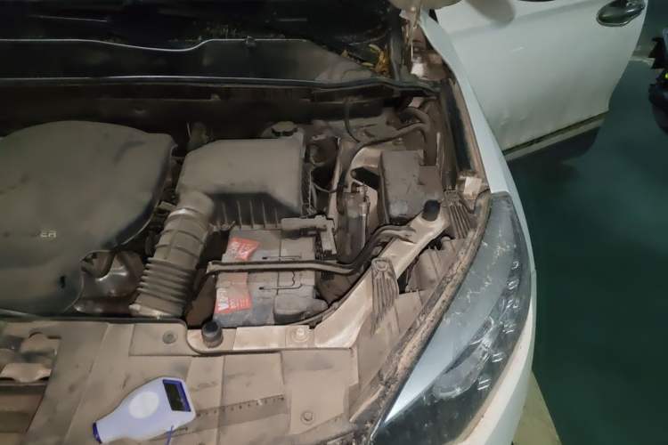 Used Leopaard CS10 2016 2.0T Manual Custom Edition Engine Bay Left