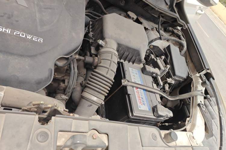Used Leopaard CS10 2016 2.0T Manual Excellence Edition Engine Bay Left