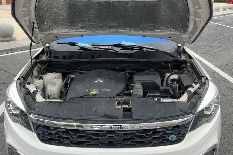 Used Leopaard CS10 2016 2.0T Manual Excellence Edition Engine Bay