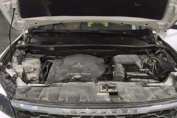 Used Leopaard CS10 2016 2.0T Automatic Luxury Version Engine Bay