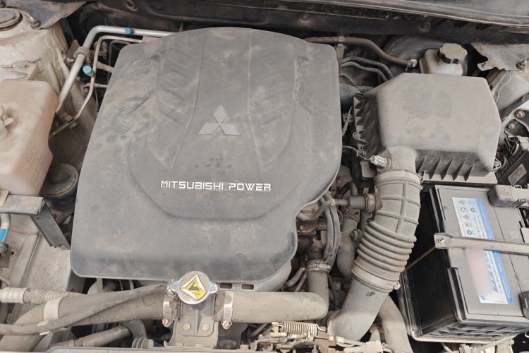 Used Leopaard CS10 2016 2.0T Manual Excellence Edition Engine Bay