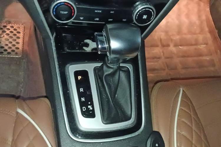 Used Leopaard CS10 2016 2.0T Automatic Luxury Version Gear Lever