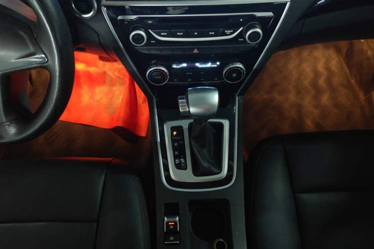 Used Leopaard CS10 2016 2.0T Automatic Leading Edition Gear Lever