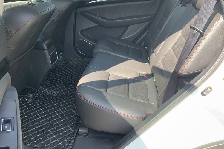 Used Leopaard CS10 2016 2.0T Automatic Luxury Version Interior 1
