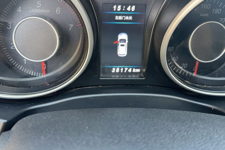Used Leopaard CS10 2016 2.0T Manual New Edition Odometer Close Up