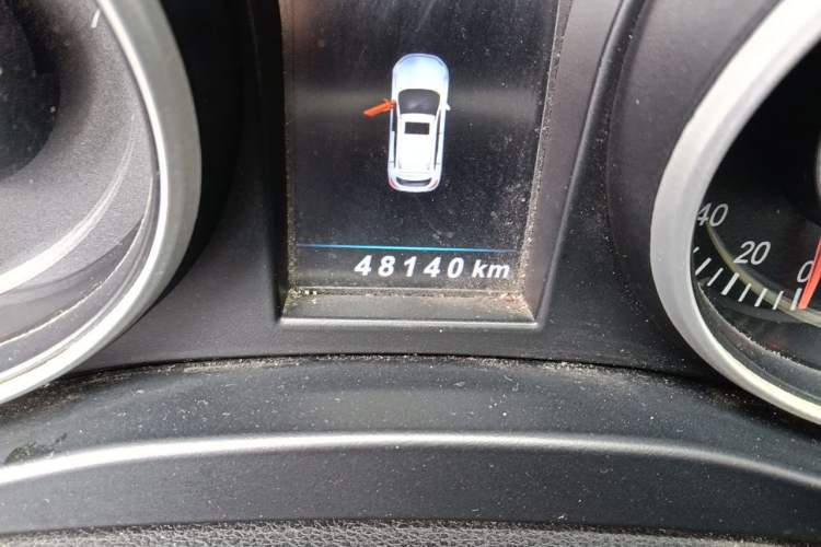 Used Leopaard CS10 2016 2.0T Automatic Luxury Version Odometer Close Up
