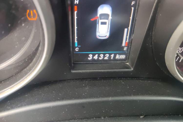 Used Leopaard CS10 2016 2.0T Automatic Luxury Edition Odometer Close Up