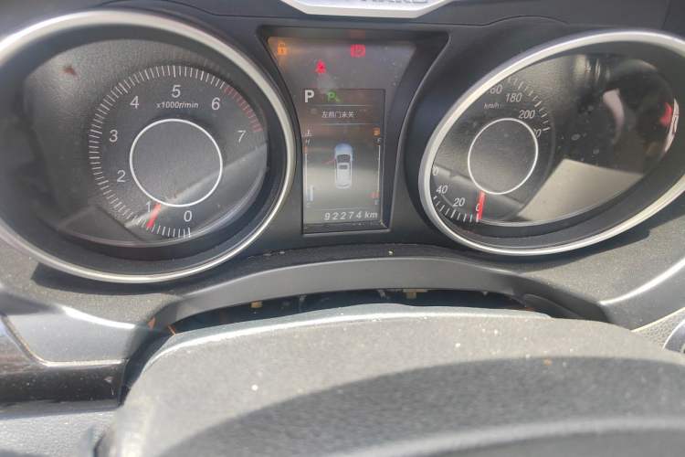 Used Leopaard CS10 2016 2.0T Automatic Luxury Edition Odometer Close Up