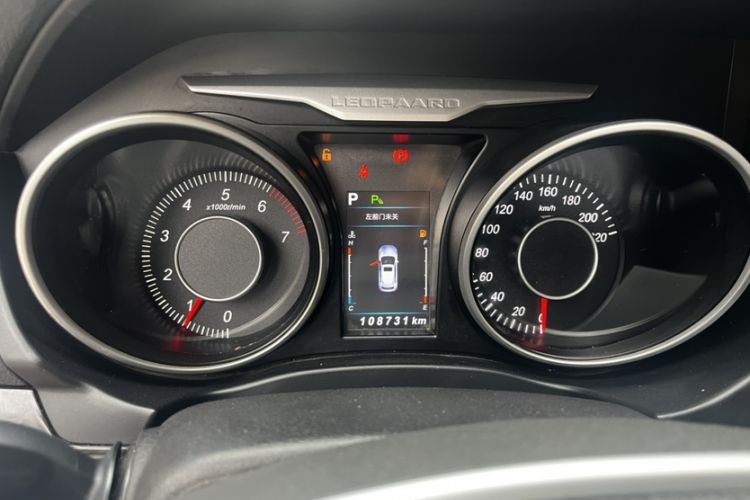 Used Leopaard CS10 2016 2.0T Automatic Luxury Edition Odometer Close Up