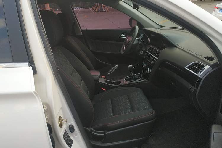 Used Leopaard CS10 2016 2.0T Manual New Edition Right Front Seat