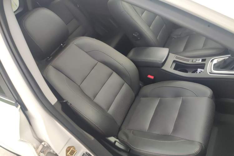 Used Leopaard CS10 2016 2.0T Automatic Luxury Edition Right Front Seat