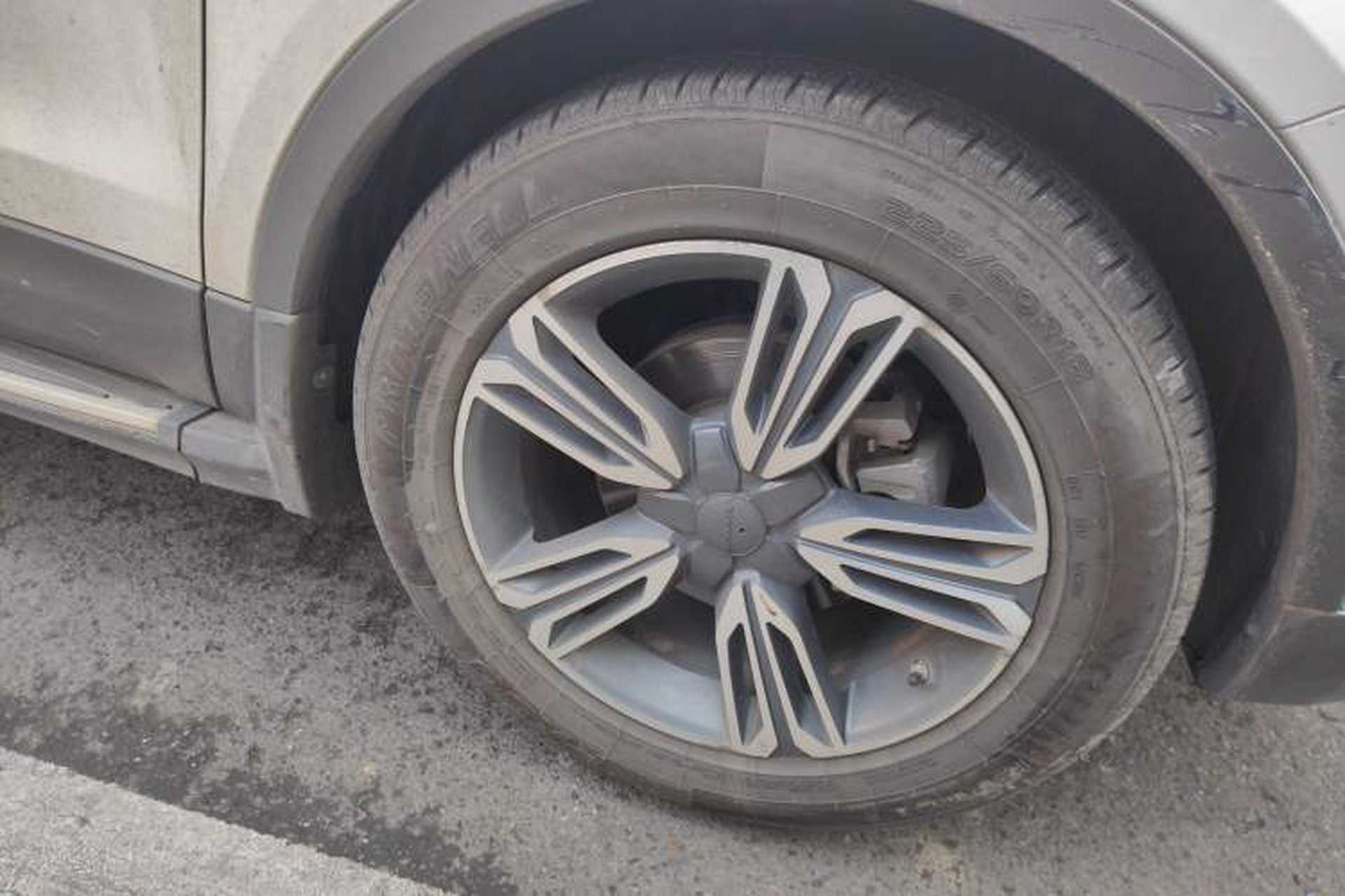 Used Leopaard CS10 2016 2.0T Automatic Luxury Version Right Front Wheel Hub