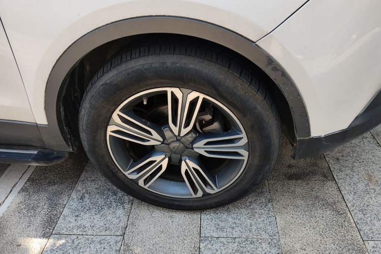 Used Leopaard CS10 2016 2.0T Manual Excellence Edition Right Front Wheel Hub