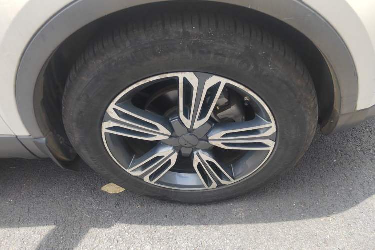 Used Leopaard CS10 2016 2.0T Automatic Luxury Edition Right Front Wheel Hub