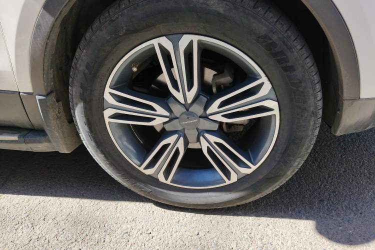 Used Leopaard CS10 2016 2.0T Manual Excellence Edition Right Front Wheel Hub