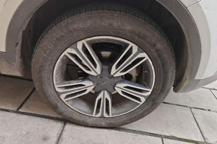 Used Leopaard CS10 2016 2.0T Manual Excellence Edition Right Front Wheel Hub