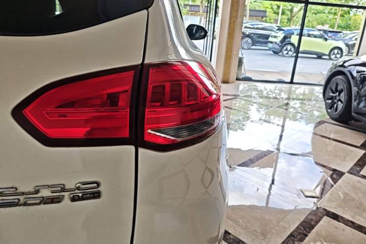 Used Leopaard CS10 2016 2.0T Automatic Luxury Version Right Rear Taillight