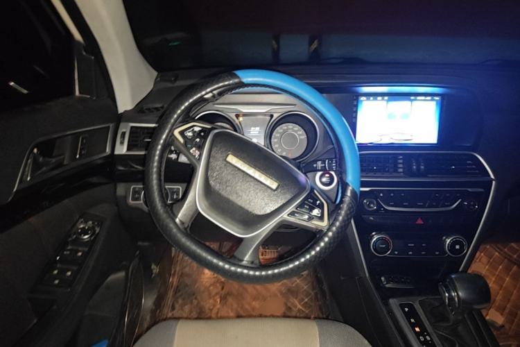 Used Leopaard CS10 2016 2.0T Automatic Luxury Edition Steering Wheel