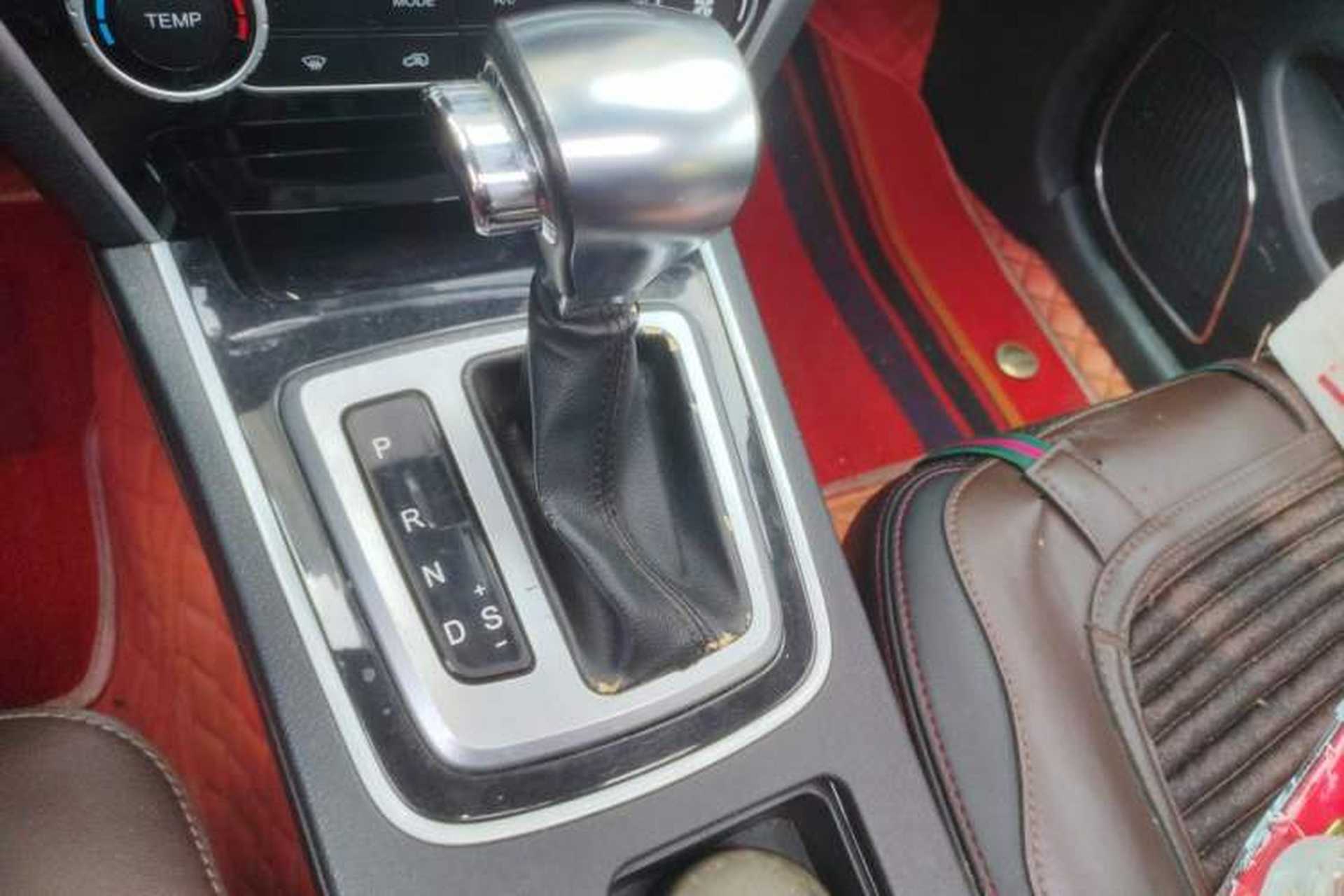 Used Leopaard CS10 2016 2.0T Automatic Luxury Version Gear Lever