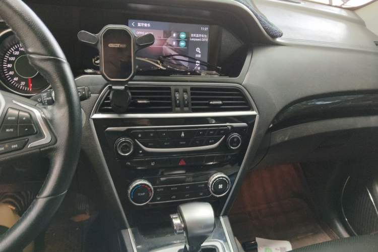 Used Leopaard CS10 2017 1.5T CVT Luxury Model Audio And AC Panel
