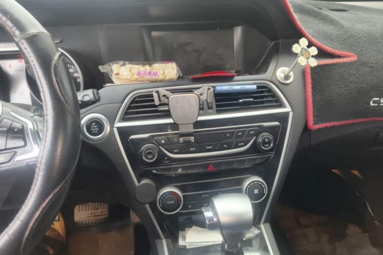 Used Leopaard CS10 2017 2.0T Automatic Luxury Model Audio And AC Panel