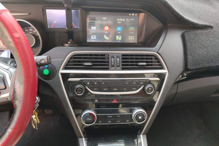 Used Leopaard CS10 2017 2.0T Manual Fashion Edition Audio And AC Panel