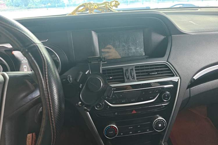 Used Leopaard CS10 2017 1.5T Manual Elite Version Audio And AC Panel
