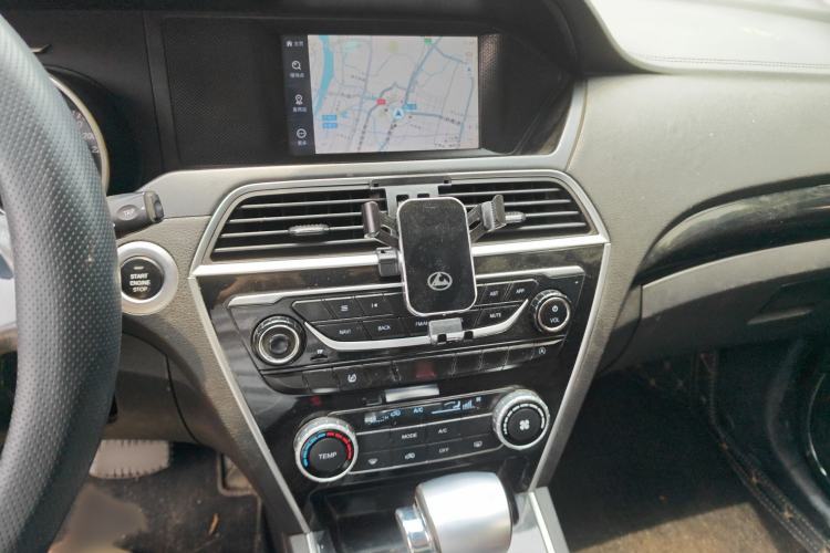Used Leopaard CS10 2017 1.5T CVT Elite Model Audio And AC Panel