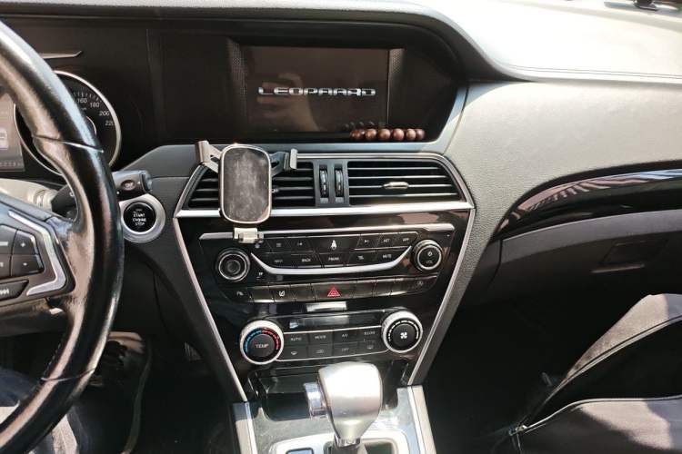 Used Leopaard CS10 2017 1.5T CVT Luxury Model Audio And AC Panel