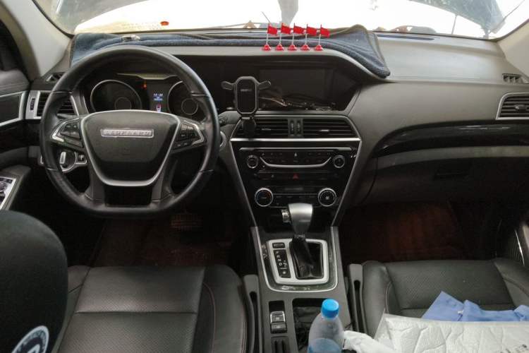 Used Leopaard CS10 2017 1.5T CVT Luxury Model Center Console