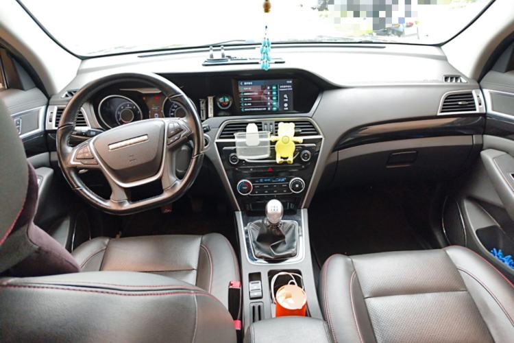 Used Leopaard CS10 2017 1.5T Manual Prestige Model Center Console