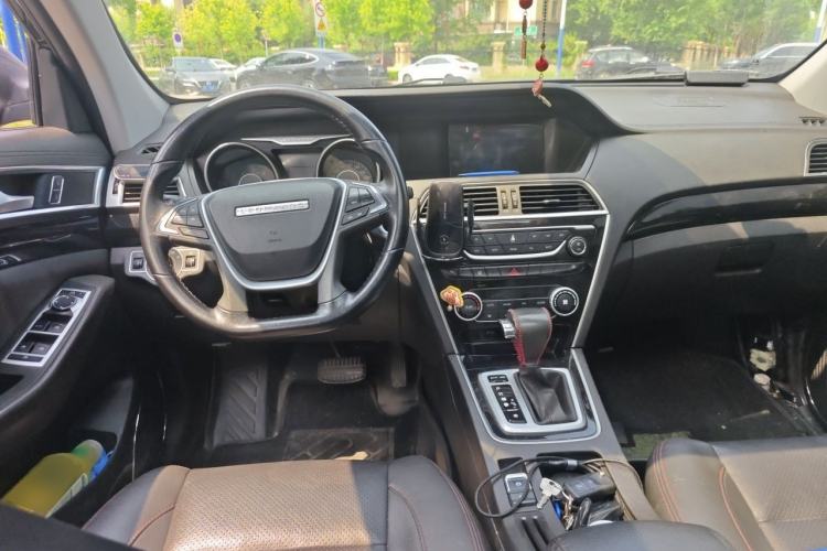 Used Leopaard CS10 2017 1.5T CVT Luxury Model Center Console