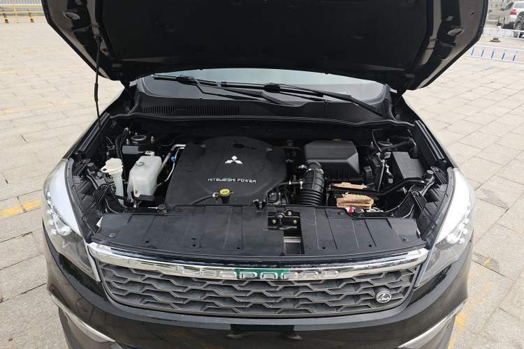 Used Leopaard CS10 2017 2.0T Automatic Urban Version Engine Bay