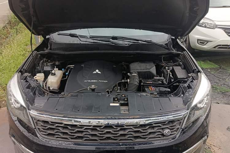 Used Leopaard CS10 2017 2.0T Automatic Urban Version Engine Bay