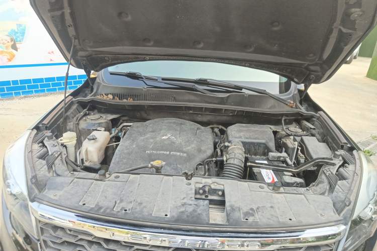 Used Leopaard CS10 2017 2.0T Automatic Luxury Model Engine Bay