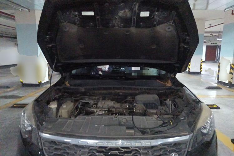 Used Leopaard CS10 2017 2.0T Automatic Luxury Model Engine Bay