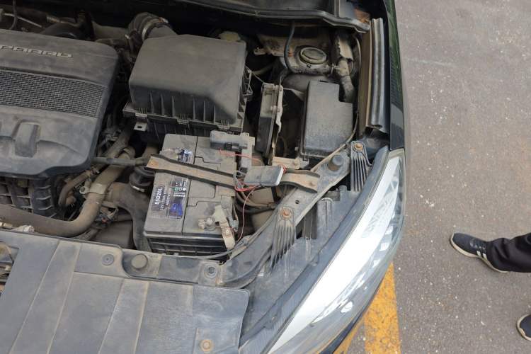 Used Leopaard CS10 2017 1.5T Manual Prestige Model Engine Bay Left
