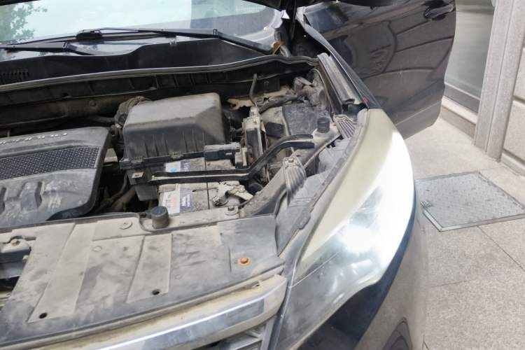 Used Leopaard CS10 2017 1.5T Manual Prestige Model Engine Bay Left