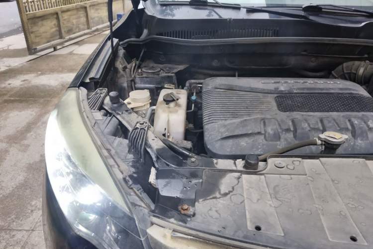 Used Leopaard CS10 2017 1.5T Manual Prestige Model Engine Bay Right
