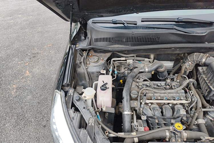 Used Leopaard CS10 2017 1.5T Manual Prestige Model Engine Bay Right