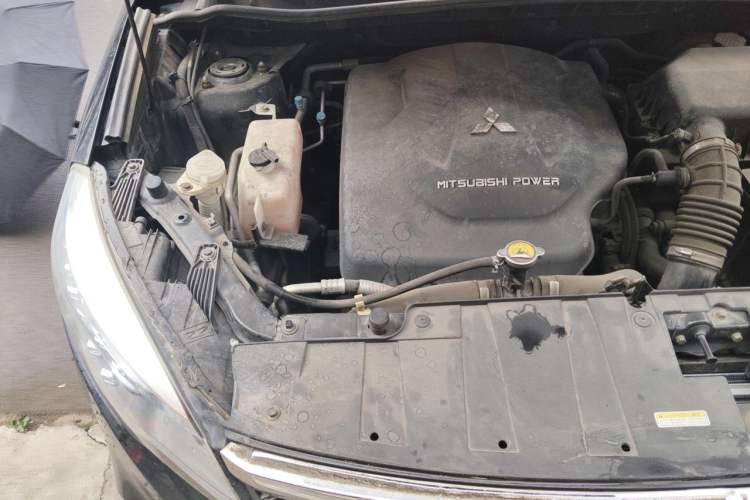 Used Leopaard CS10 2017 2.0T Automatic Urban Version Engine Bay Right
