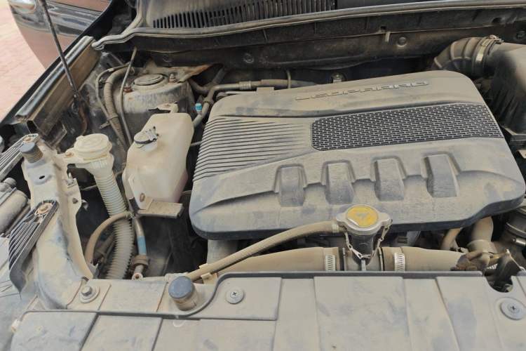 Used Leopaard CS10 2017 1.5T Manual Elite Version Engine Bay Right