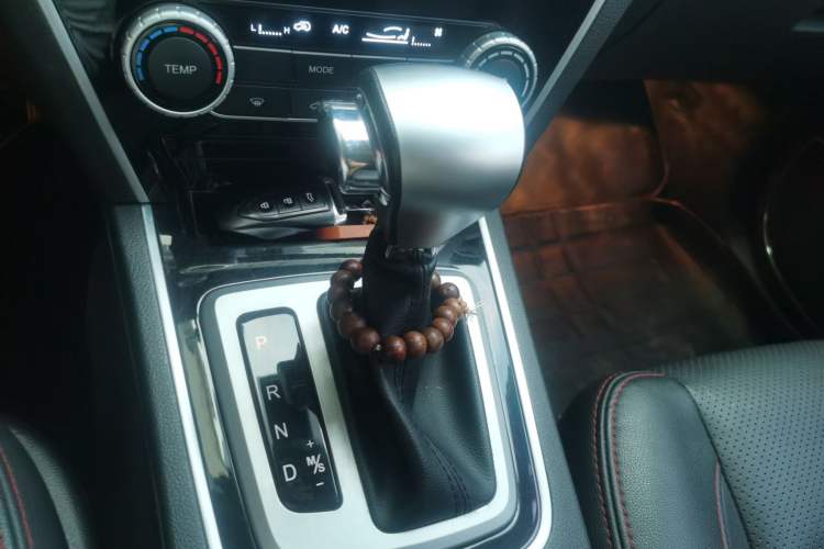 Used Leopaard CS10 2017 2.0T Automatic Luxury Edition Gear Lever