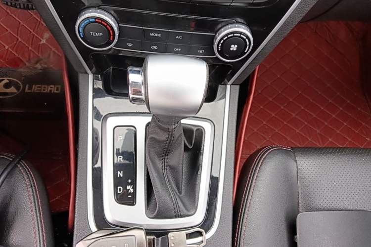 Used Leopaard CS10 2017 2.0T Automatic Urban Version Gear Lever