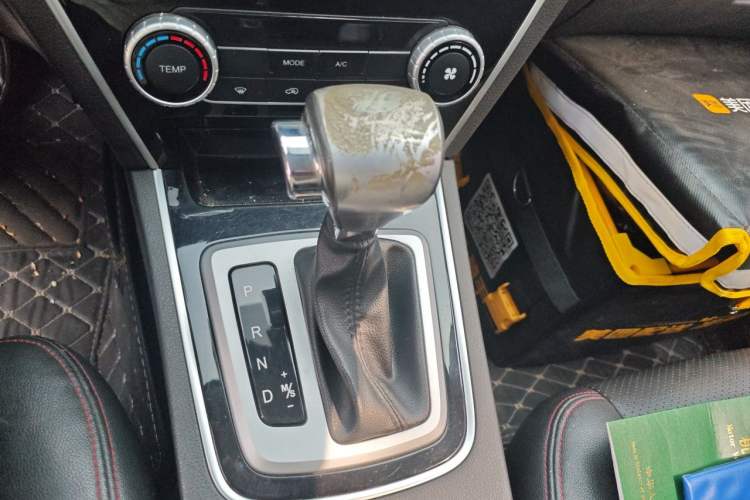 Used Leopaard CS10 2017 2.0T Automatic Urban Version Gear Lever