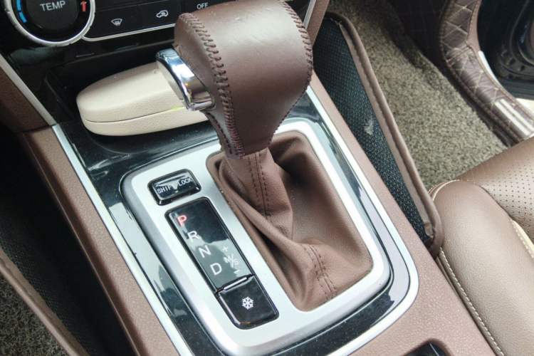Used Leopaard CS10 2017 1.5T CVT Elite Model Gear Lever